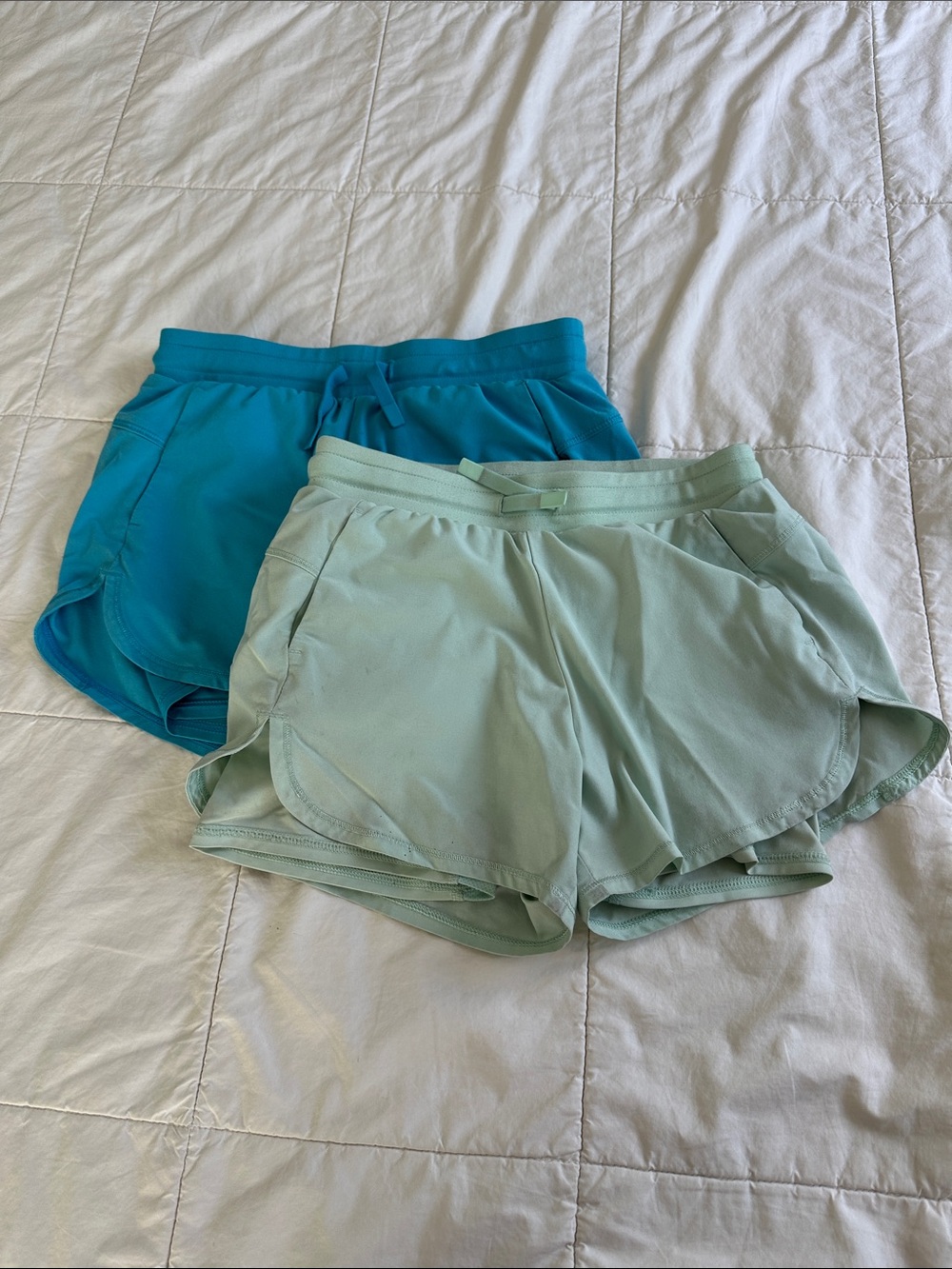 Girls set of two 2-layer Active Shorts – Light Mint and blue - bin 2